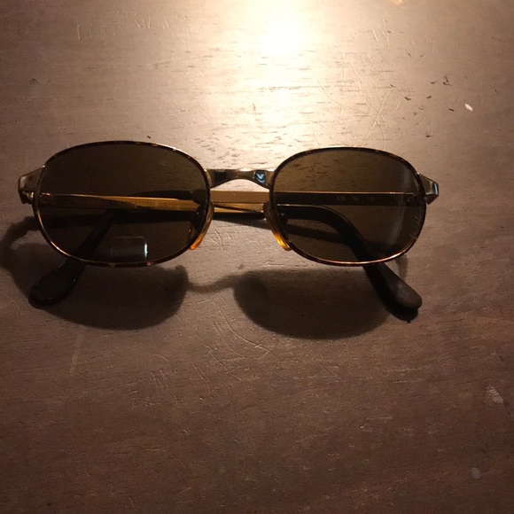 Giorgio Armani vintage sunglasses - Picture 6 of 6